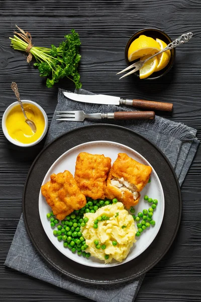 Filet Poisson Frit Croustillant Avec Purée Pommes Terre Pois Verts — Photo