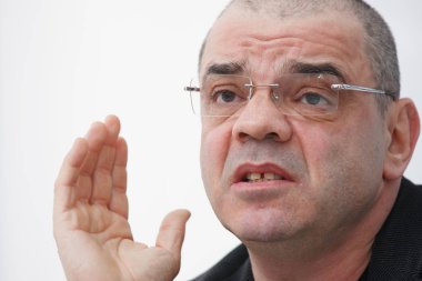 Kiev, Ukrayna - 27 Mart: basın toplantısı Rus aktör Konstantin Raikin