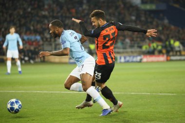 Kharkiv, Ukrayna - 23 Ekim 2018: Raheem Shaquille Sterling Manchester City Shakhtar Donetsk Osk Metalist Stadyumu'nda karşı Uefa Şampiyonlar Ligi oyun sırasında.