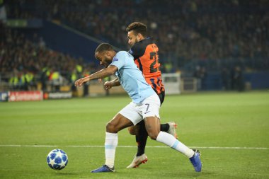 Kharkiv, Ukrayna - 23 Ekim 2018: Raheem Shaquille Sterling Manchester City Shakhtar Donetsk Osk Metalist Stadyumu'nda karşı Uefa Şampiyonlar Ligi oyun sırasında.