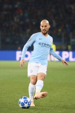 Kharkiv, Ukrayna - 23 Ekim 2018: David Silva Manchester City Shakhtar Donetsk Osk Metalist Stadyumu'nda karşı Uefa Şampiyonlar Ligi oyun sırasında