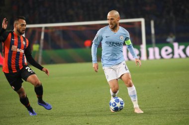 Kharkiv, Ukrayna - 23 Ekim 2018: David Silva Manchester City Shakhtar Donetsk Osk Metalist Stadyumu'nda karşı Uefa Şampiyonlar Ligi oyun sırasında
