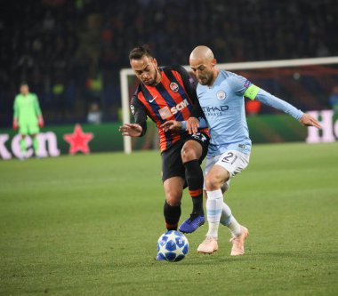 Kharkiv, Ukrayna - 23 Ekim 2018: David Silva Manchester City Shakhtar Donetsk Osk Metalist Stadyumu'nda karşı Uefa Şampiyonlar Ligi oyun sırasında