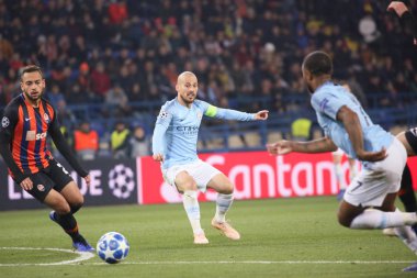 Kharkiv, Ukrayna - 23 Ekim 2018: David Silva Manchester City Shakhtar Donetsk Osk Metalist Stadyumu'nda karşı Uefa Şampiyonlar Ligi oyun sırasında
