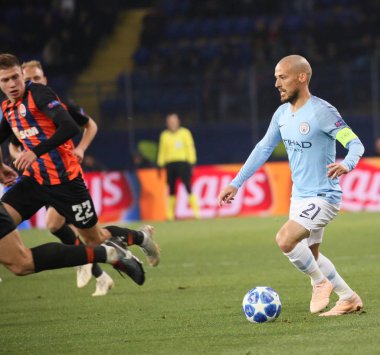 Kharkiv, Ukrayna - 23 Ekim 2018: David Silva Manchester City Shakhtar Donetsk Osk Metalist Stadyumu'nda karşı Uefa Şampiyonlar Ligi oyun sırasında