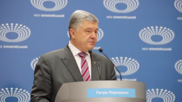 Kiev Ukraina Apr 2019 Ukrainas President Petro Poroshenko Besök Nsc — Stockvideo