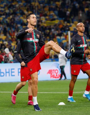 Kyiv, Ukrayna - 14 Ekim 2019: Portekizli Cristiano Ronaldo Uefa Euro 2020 ön eleme maçı sırasında Nsk Olimpiyskyi Stadyumu 'nda Portekiz' e karşı