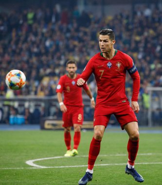 Kyiv, Ukrayna - 14 Ekim 2019: Portekizli Cristiano Ronaldo Uefa Euro 2020 ön eleme maçı sırasında Nsk Olimpiyskyi Stadyumu 'nda Portekiz' e karşı