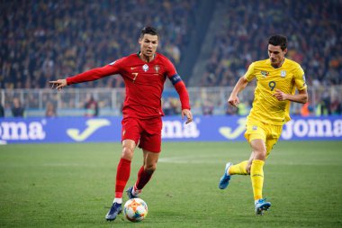 Kyiv, Ukrayna - 14 Ekim 2019: Portekizli Cristiano Ronaldo Uefa Euro 2020 ön eleme maçı sırasında Nsk Olimpiyskyi Stadyumu 'nda Portekiz' e karşı