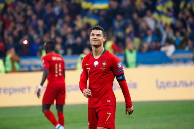 Kyiv, Ukrayna - 14 Ekim 2019: Portekizli Cristiano Ronaldo Uefa Euro 2020 ön eleme maçı sırasında Nsk Olimpiyskyi Stadyumu 'nda Portekiz' e karşı