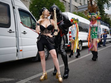 Halk, LGBT cemaati tarafından düzenlenen Eşitlik Yürüyüşü 'ne katıldı.