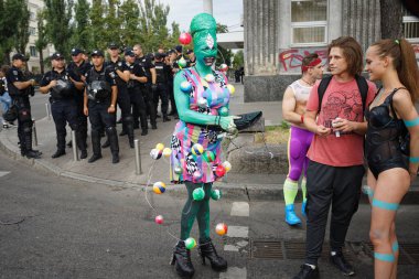 Halk, LGBT cemaati tarafından düzenlenen Eşitlik Yürüyüşü 'ne katıldı.