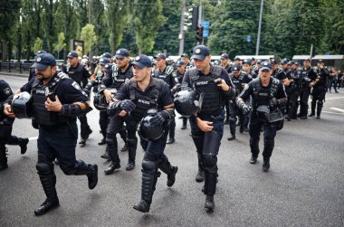 Halk, LGBT cemaati tarafından düzenlenen Eşitlik Yürüyüşü 'ne katıldı.