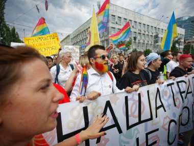 Halk, LGBT cemaati tarafından düzenlenen Eşitlik Yürüyüşü 'ne katıldı.