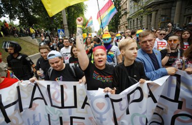 Halk, LGBT cemaati tarafından düzenlenen Eşitlik Yürüyüşü 'ne katıldı.