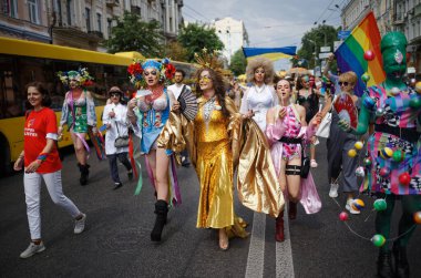 Halk, LGBT cemaati tarafından düzenlenen Eşitlik Yürüyüşü 'ne katıldı.