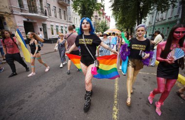 Halk, LGBT cemaati tarafından düzenlenen Eşitlik Yürüyüşü 'ne katıldı.