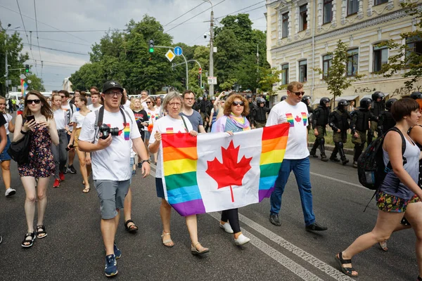 Persone Partecipano Alla Marcia Dell Uguaglianza Organizzata Dalla Comunità Lgbt — Foto Stock