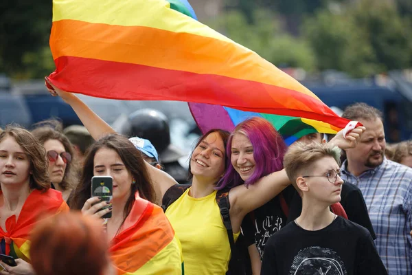 Lidé Účastní Pochodu Rovnoprávnosti Který Organizuje Lgbt Komunita — Stock fotografie