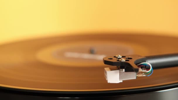 Gros Plan Sur Stylet Plaque Tournante Qui Tombe Disque Vinyle — Video