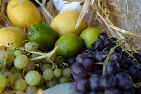 Lemons Grape Limes Harvest Lying Wooden Box — Stock Photo, Image