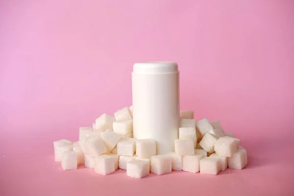 Cubos Azúcar Edulcorante Sobre Fondo Púrpura Diabetes Enfermedad Del Azúcar — Foto de Stock
