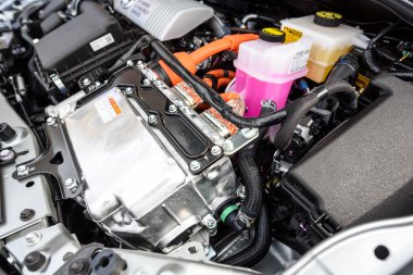 Kaunas, Litvanya - 16 Haziran 2018: Yeni Toyota Auris hibrid otomobil motorunun.