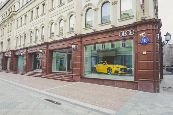 Москва Російська Федерація Травня 2017 Audi Місто Москва Магазин Центрі — стокове фото
