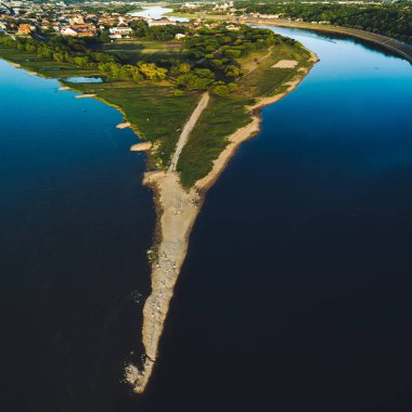 Kaunas eski şehirde, Litvanya iki nehir (Namunas ve Neris) izdiham. Drone havadan görünümü.