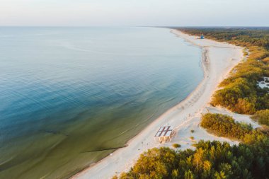 Palanga Beach, Litvanya hava görünümünü robot. Baltık Denizi kıyısında.