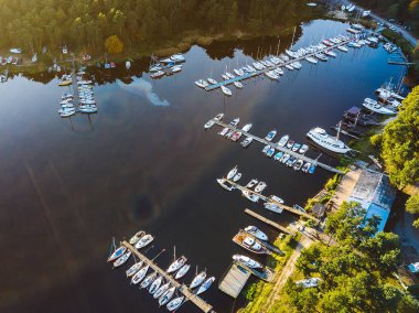 Kaunas, Litvanya Marina port. Drone havadan görünümü.