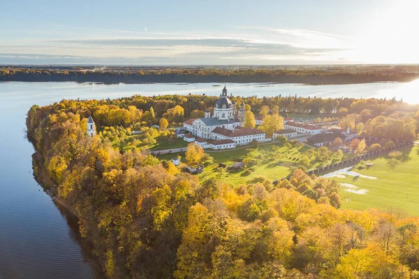 Pazaislis Klooster Kaunas Litouwen Luchtfoto Van Drone Herfst Kleuren — Stockfoto