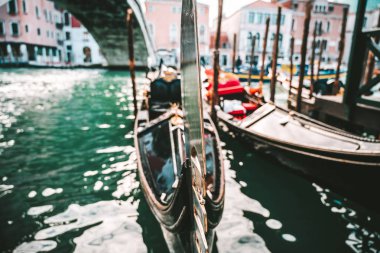 Closeup görünümünü gondol Venedik, İtalya