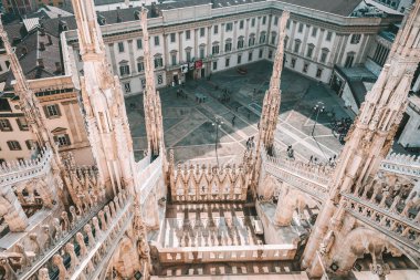 Milano Katedrali'ne (Duomo di Milano), Lombardiya, İtalya