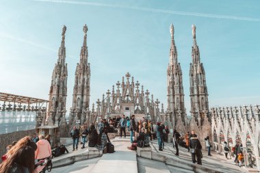 Milano Katedrali'ne (Duomo di Milano), Lombardiya, İtalya