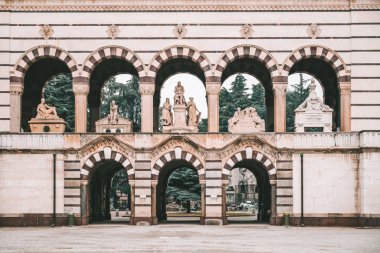 Milan Anıtsal Mezarlığı (Cimitero Monumentale), İtalya