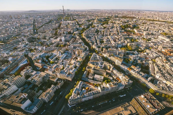 Paris, Eiffel tower at evening, France, Europe — Stock Photo, Image