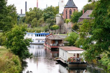 Frankfurt Main bölgesinde houseboats, Almanya