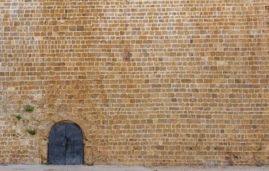 eski demir kapı büyük antik duvar