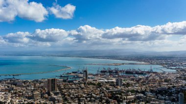 Hayfa İsrail için en baştan görüntüleyin ve bahar zamanı, liman