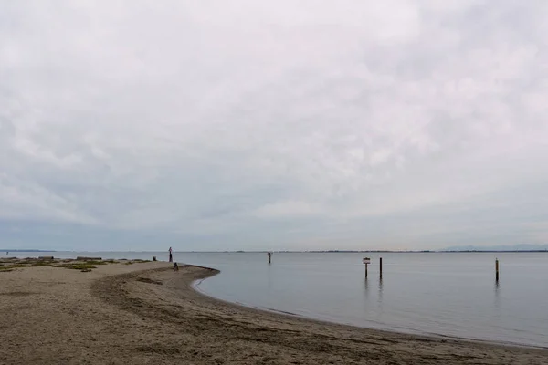 SURREY, CANADA - October 27, 2018: Blackie Spit park area at Boundary bay. — Stock Photo, Image