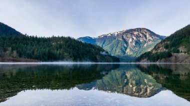 Washington state ABD dağlarda güzel gök gürültüsü kol Diablo göl