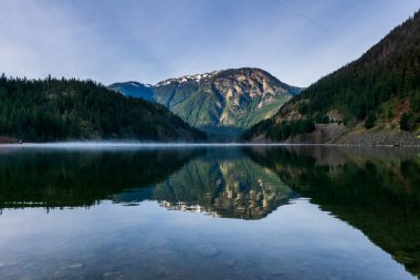Washington state ABD dağlarda güzel gök gürültüsü kol Diablo göl