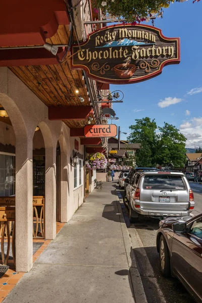 Leavenworth, États-Unis - 16 septembre 2018 : Centre-ville d'un petit village bavarois dans les monts Cascades — Photo