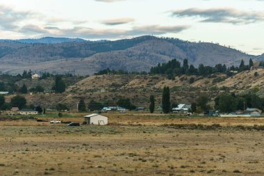 Omak, ABD-16 Eylül 2018: Washington 'un kuzeyinde Okanogan Highlands 'in eteklerindeki.