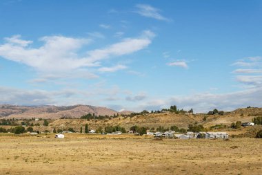 Omak, ABD-16 Eylül 2018: Washington 'un kuzeyinde Okanogan Highlands 'in eteklerindeki.
