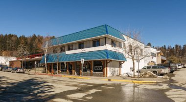 Kimberley, Kanada - 19 Mart 2019: British Columbia'nın küçük kasabasında sokak manzarası ve mağaza önü.