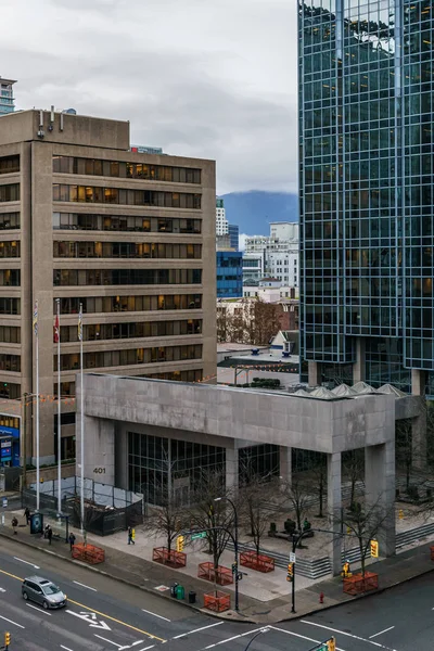 VANCOUVER, CANADA - NOVEMBRO 28, 2018: edifícios modernos no centro da cidade e elementos de arquitetura . — Fotografia de Stock