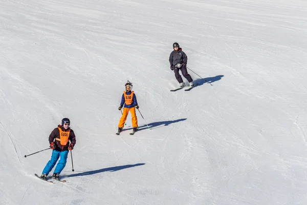 Kimberley, Kanada - 22. März 2019: Blick auf die Bergwelt im Vorfrühling Skifahren. — Stockfoto