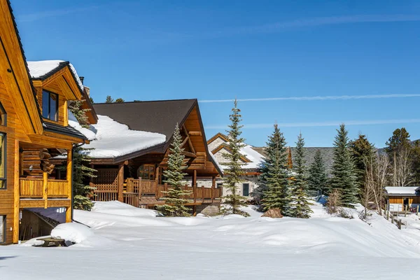 Kimberley, Kanada-22 mars, 2019: Mountain Resort se Early Spring Village för turister. — Stockfoto